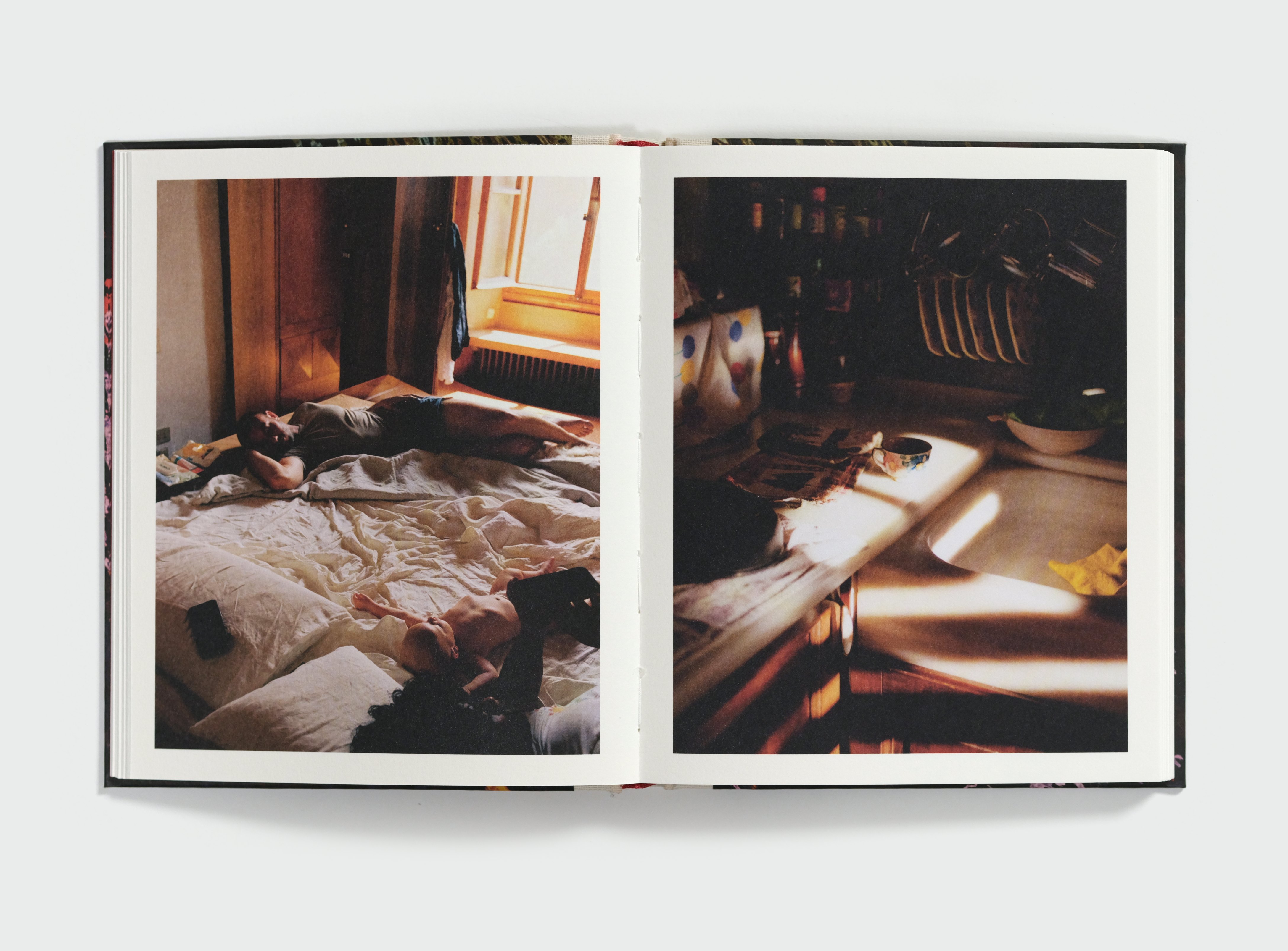 Dias by Pia Riverola — spread 4