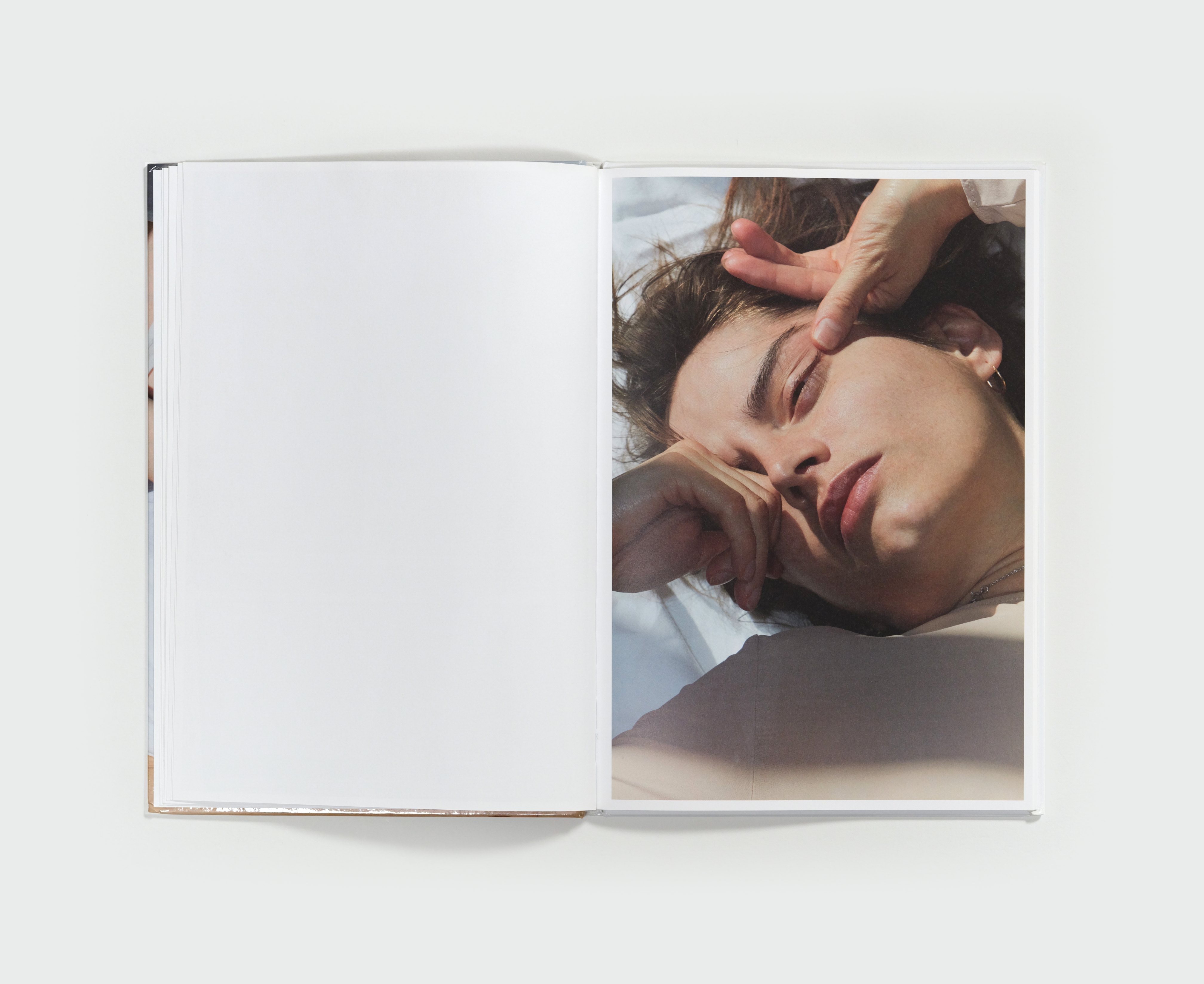 Inner by Vincent Ferrané — spread 4