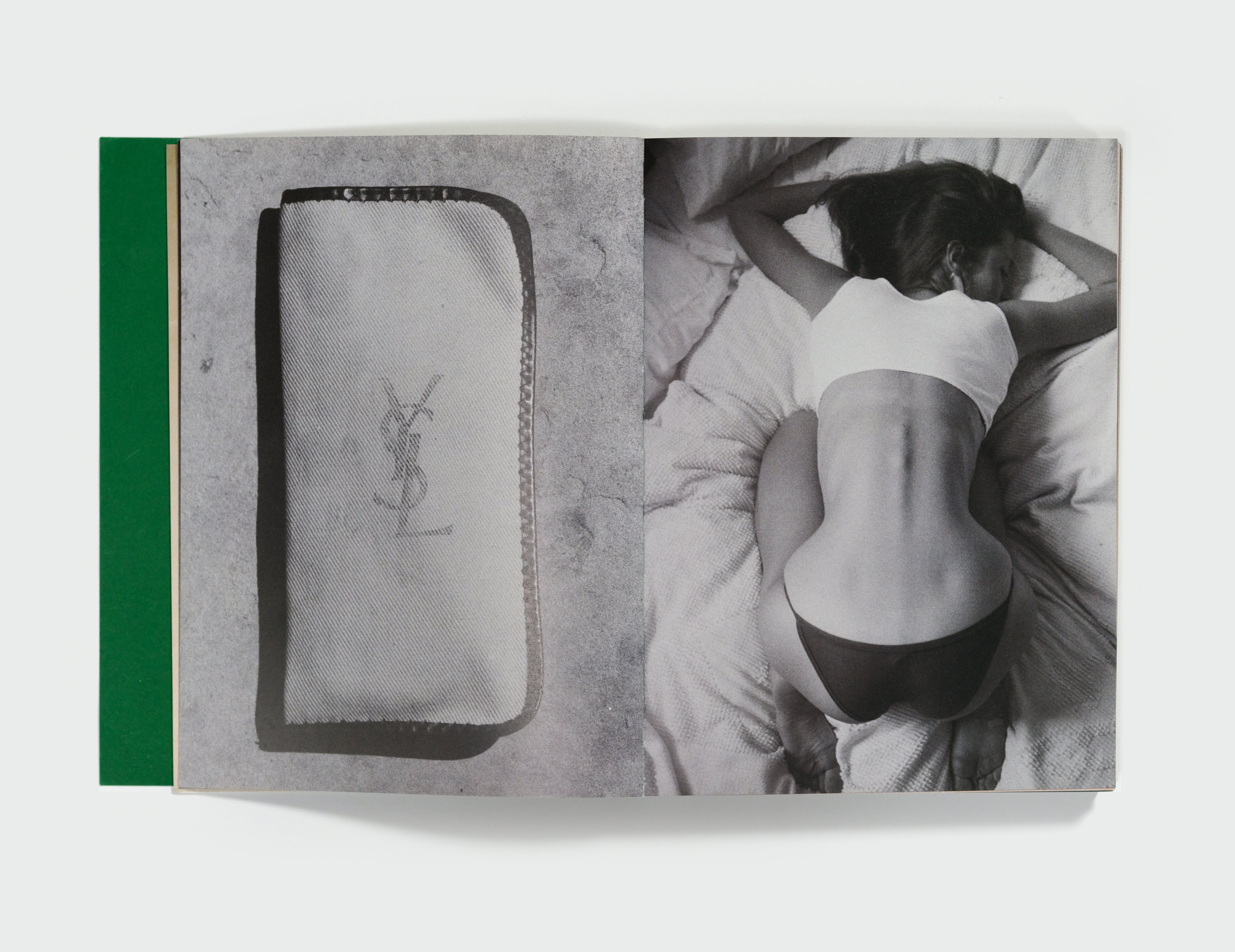Jeux de Peau by Henrik Purienne — spread 2