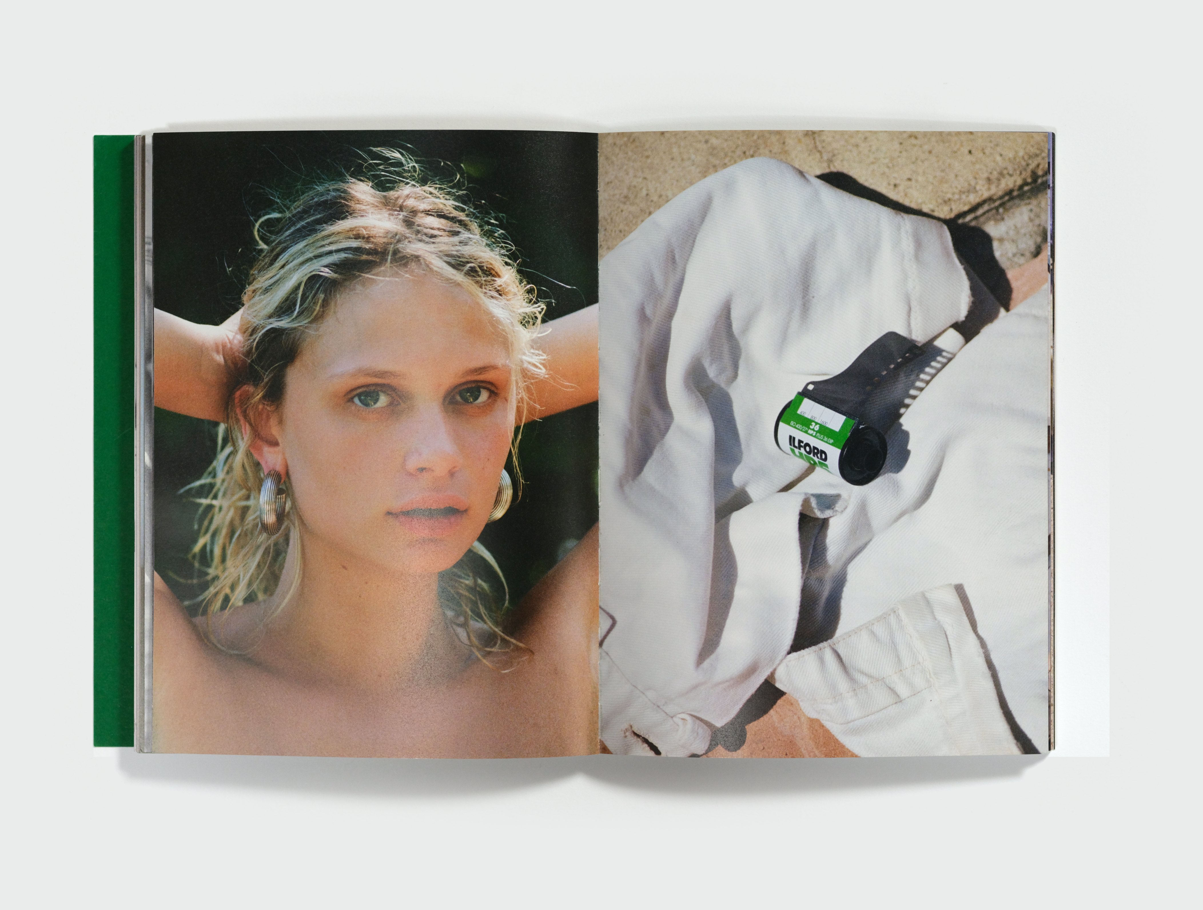 Jeux de Peau by Henrik Purienne — spread 3